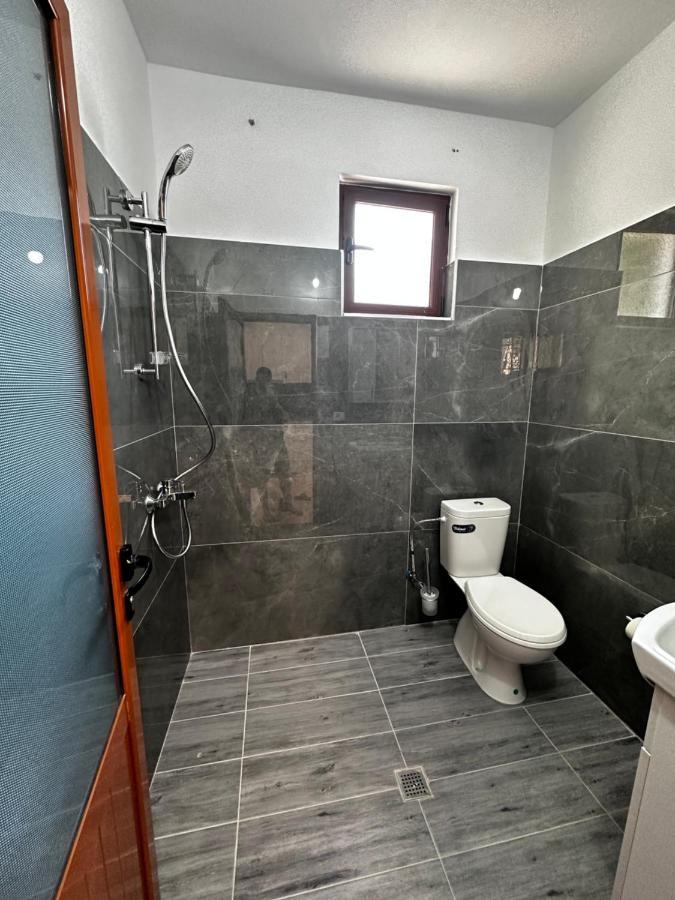 Guest house Bujtina Sakollari *